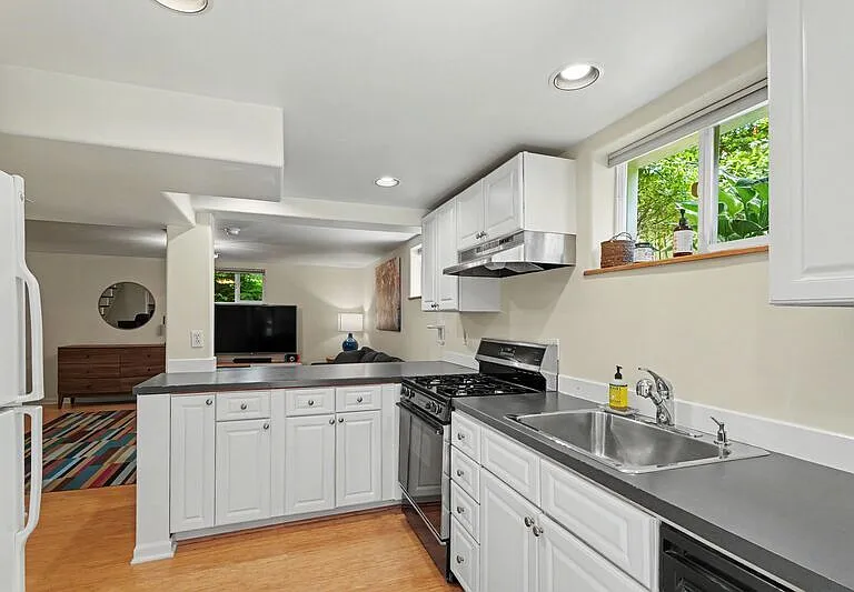 351 NW 84th St — Photo 36
