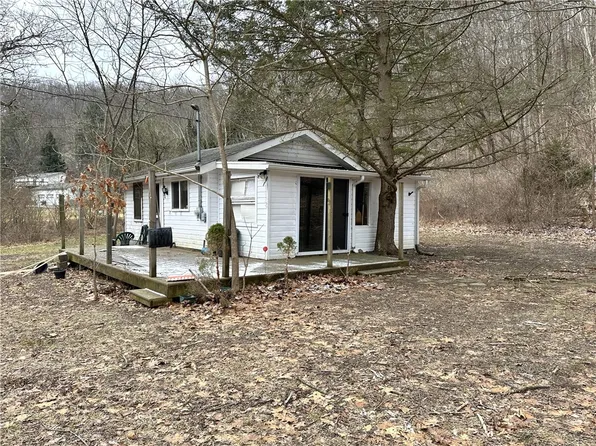 558 Two Mile Run Rd, Ligonier, PA 15658