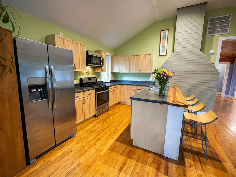 809 Montreat Rd — Photo 12