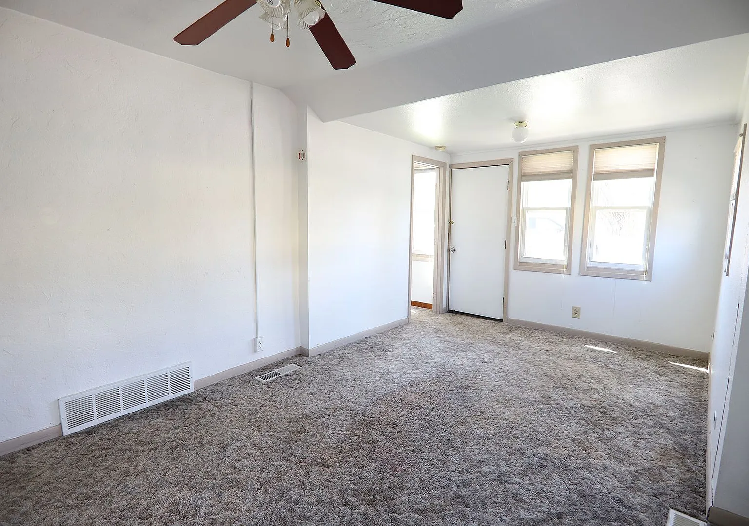Cozy One Bedroom House — Photo 3