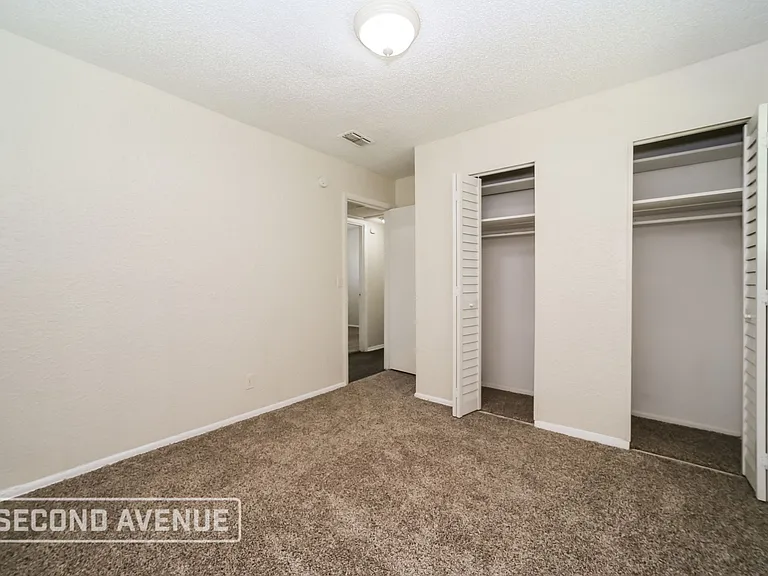 9561 Norfolk Blvd — Photo 10