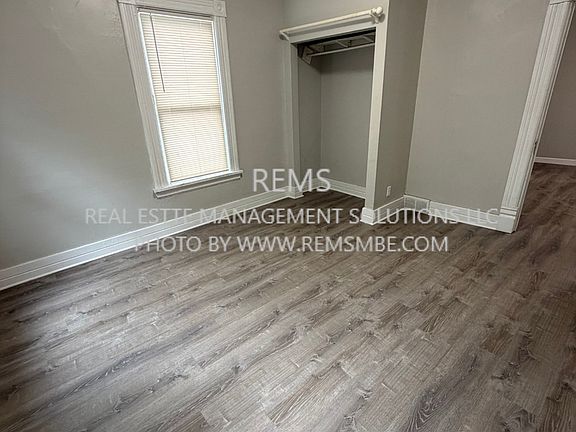 5th image of 947 Williamson St APT 1