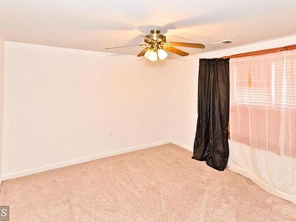 4th image of 3217 Berkley Ln