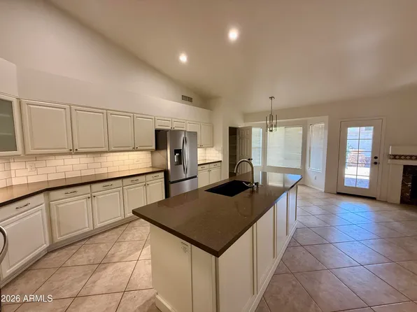 3618 E Goldfinch Gate Ln, Phoenix, AZ 85044