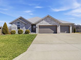 1930 N Seabrook Drive, Nixa, MO 65714