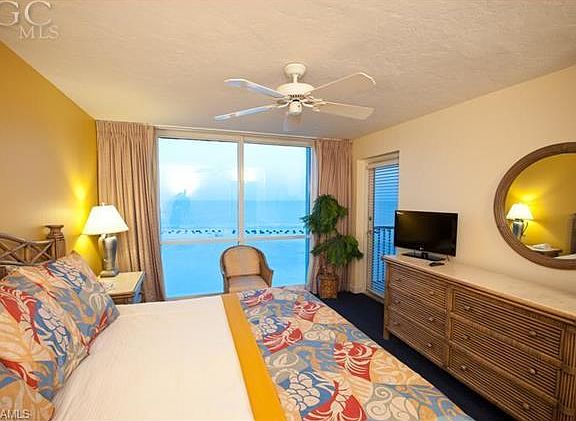 4th image of 6620 Estero Blvd #1106