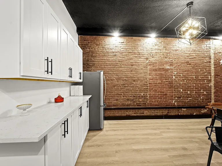 136 Court St #2 — Photo 10