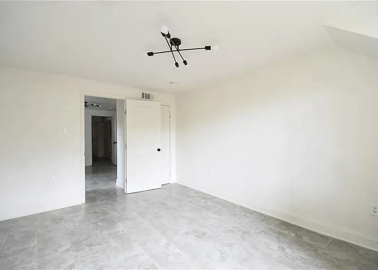 740 Thayer St #2B — Photo 8