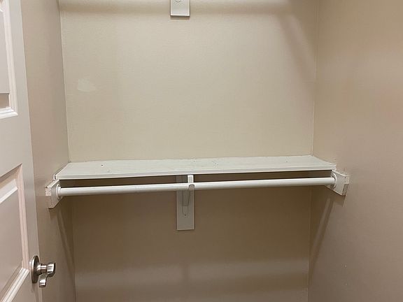 5th image of 501 Carlisle Ave