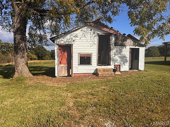 3rd image of 88 County Road 716