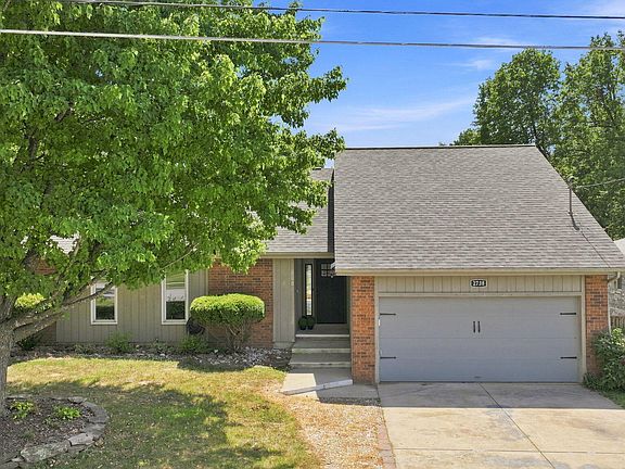 2nd image of 2738 E Verona Street