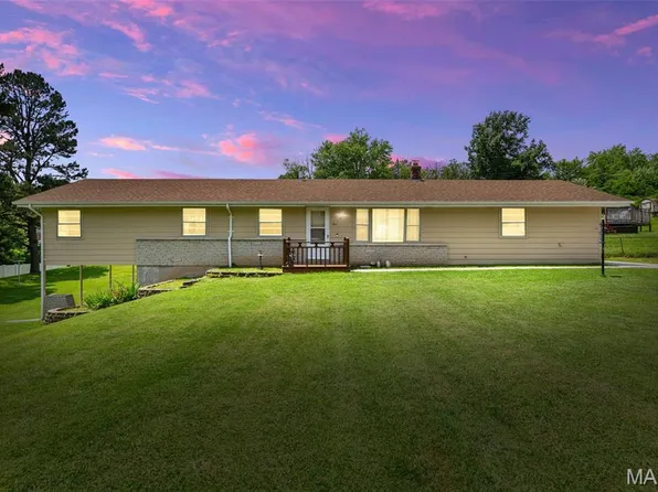 3 Francis Ct, Saint Charles, MO 63303