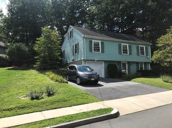 17 Echo St, Melrose, MA 02176