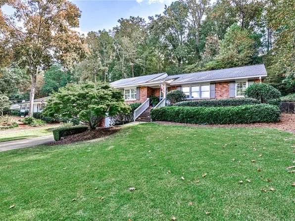 825 Starlight Dr, Atlanta, GA 30342