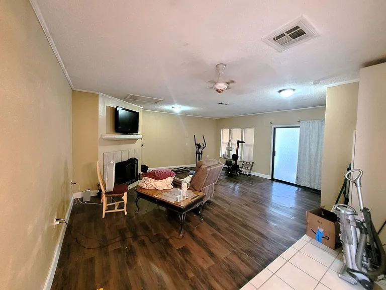4124 Arroyo Trl — Photo 2