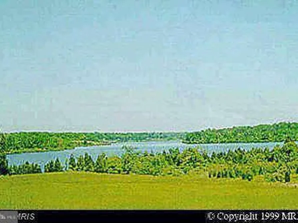 15900 Sunshine Ridge Ln, Gainesville, VA 20155