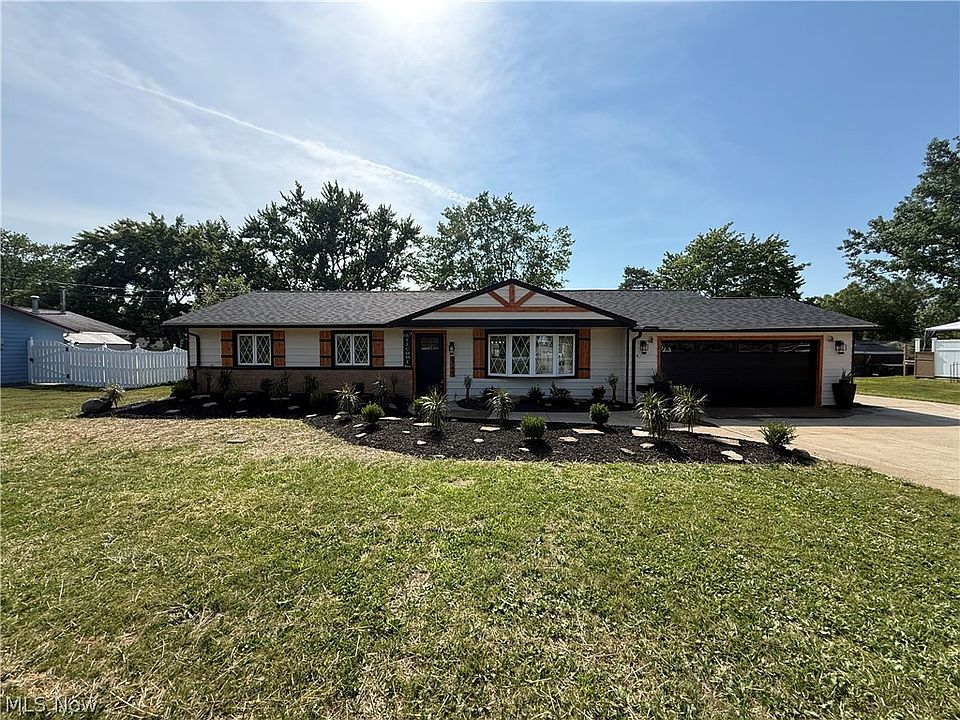 1st image of 8744 Parkdale Dr