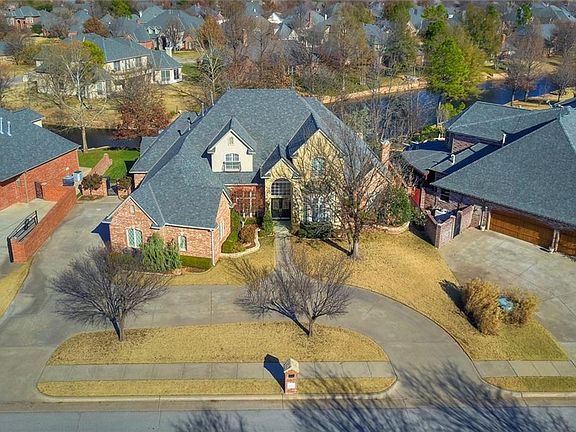 2nd image of 12536 Crick Hollow Ct