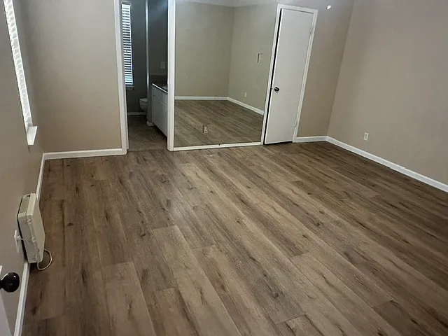2221 Valleyview Blvd — Photo 7
