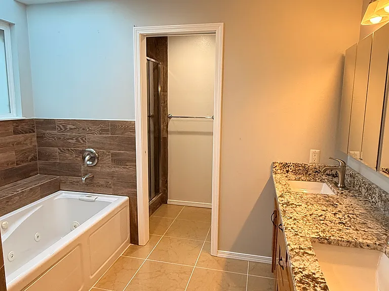 31426 47th Pl SW — Photo 11