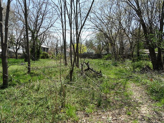 lot with neighboring homes