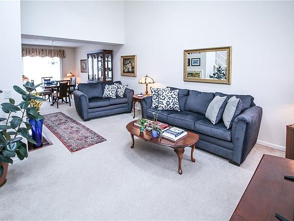 4th image of 1134 Cunningham Dr