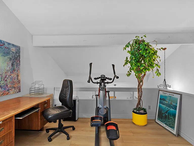 4947 Delos Way — Photo 34