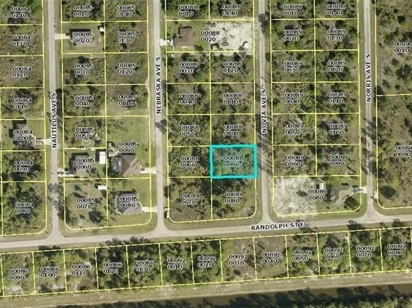 240 Novia Ave S, Lehigh Acres, FL 33974
