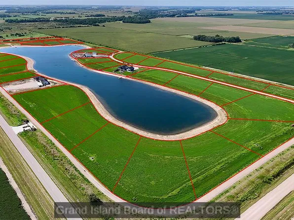 2 Bald Eagle Dr, Chapman, NE 68827