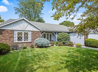 7907 Wind Ridge Ln, Fort Wayne, IN 46815