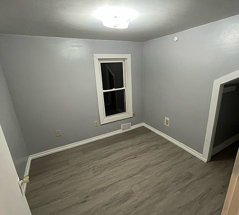 5th image of 169 Nottingham St