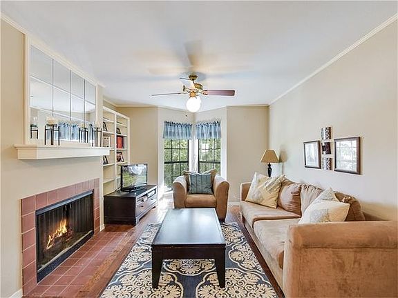 3rd image of 1510 W North Loop Blvd APT 621