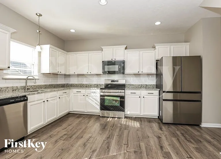 805 Avatar Ct — Photo 5
