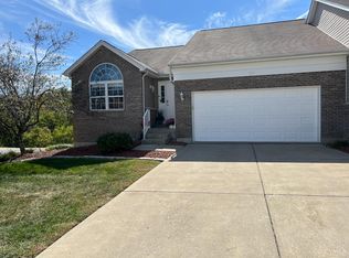 1734 S Pointe Dr, Lawrenceburg, IN 47025