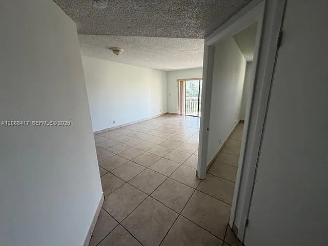 Las Vistas At Doral Condo — Photo 3