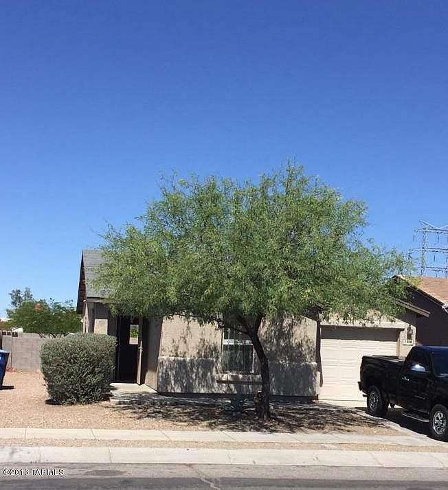 1st image of 5696 S Vine Ave