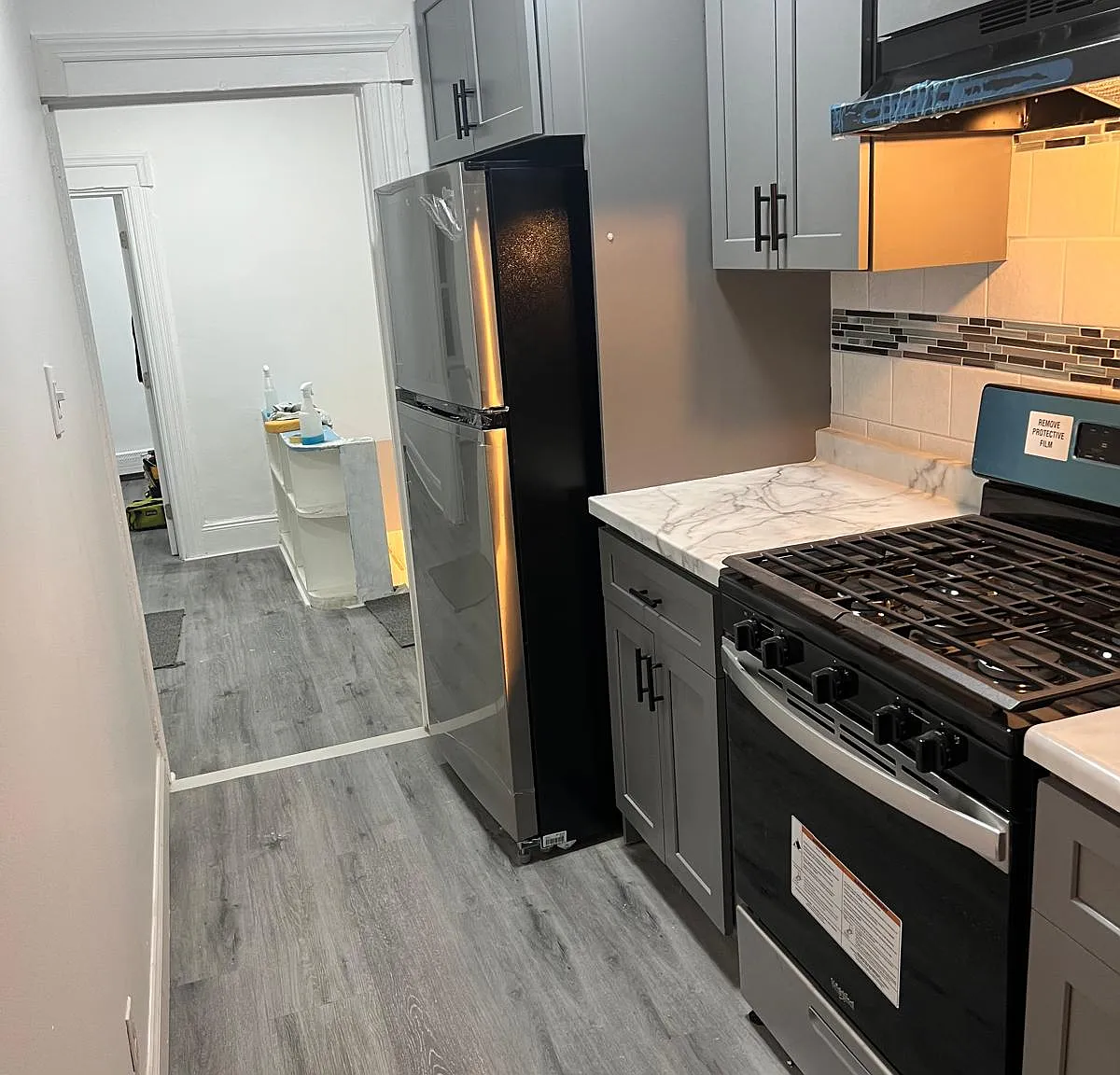 2 bed, 900 sqft, $2,200 — Photo 1