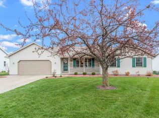 1925 Swan Pointe Ter, De Pere, WI 54115