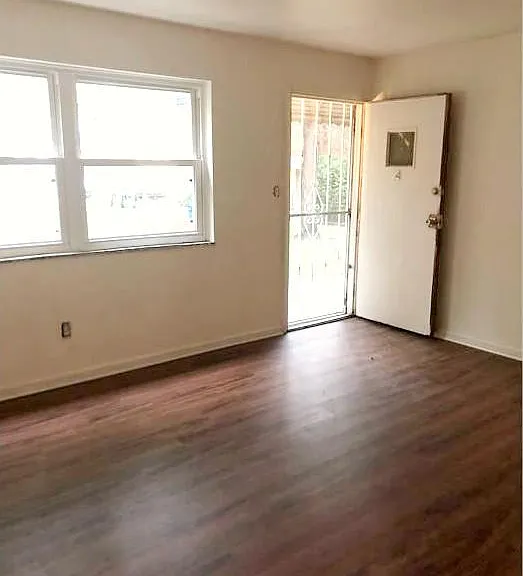 15421-1 Plymouth Pl — Photo 3
