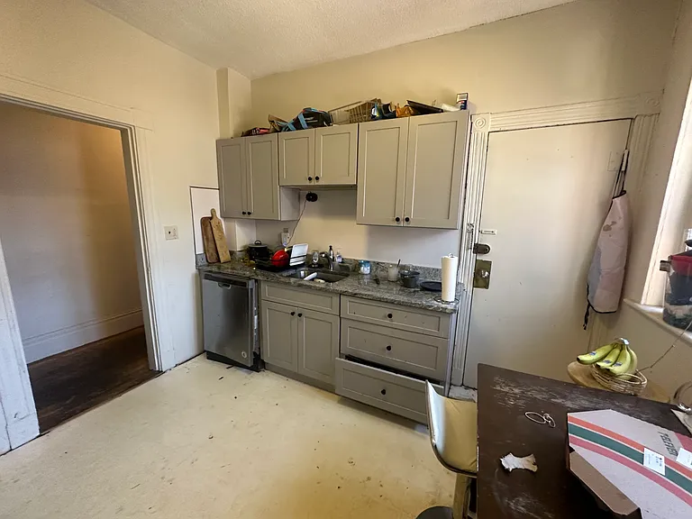 20 Glenville Ave #3 — Photo 5