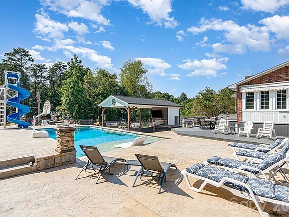 4th image of 197 Sain Rd