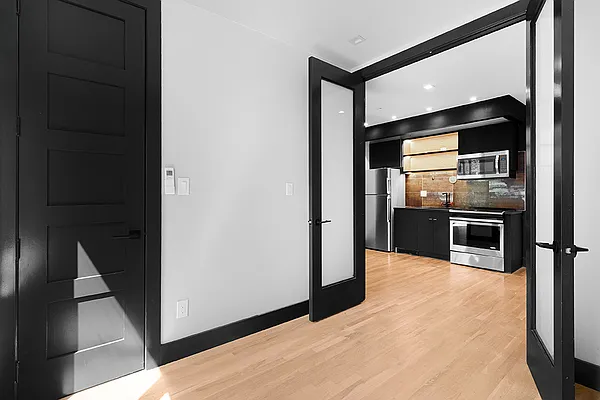 Rented by Oxford Property Group | media 18