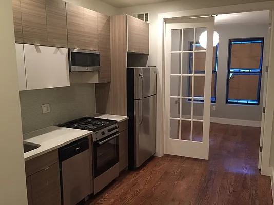 Rented by EXR | media 107