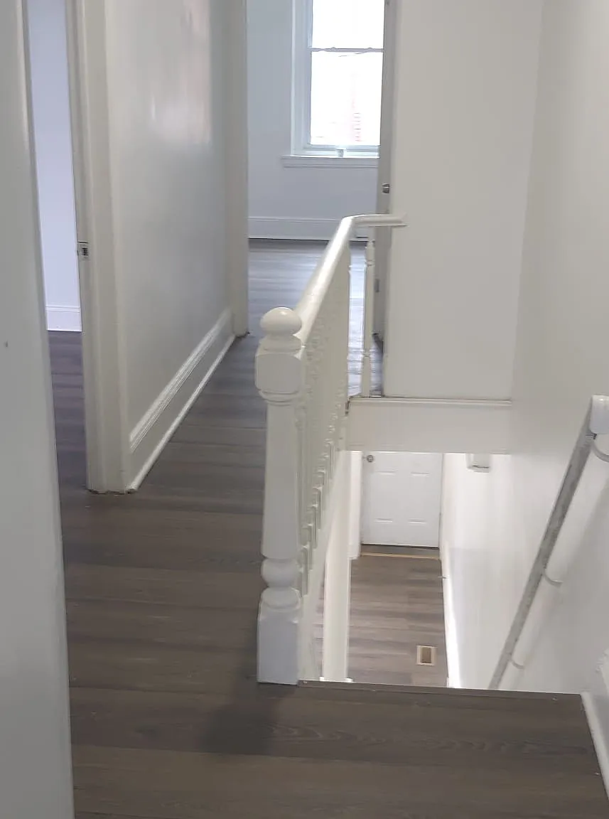 3 bed, 1100 sqft, $1,090 — Photo 2