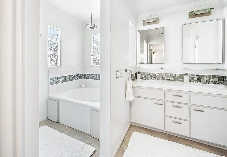 440 Marine Pl — Photo 17