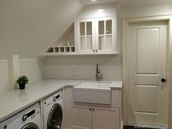 38b Puritan Lane