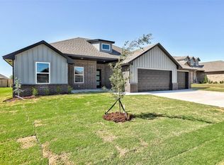 2020 W Flintlock Way, Mustang, OK 73064