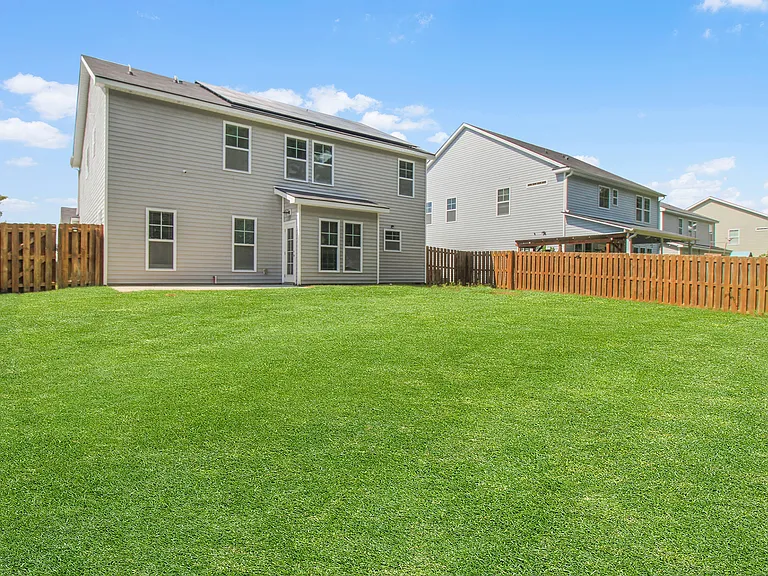 224 Willow Point Cir — Photo 37