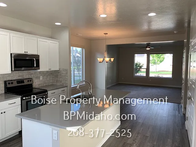 1826 W Heavy Timber Dr — Photo 6