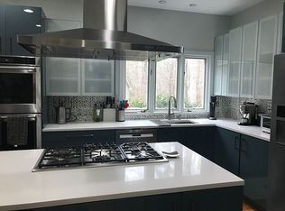 32 Sedgewood Rd, Chapel Hill, NC 27514